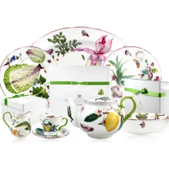 Chelsea Porcelain 4 Cup Teapot